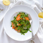 Салат з руколи з морквою та фенхелем.