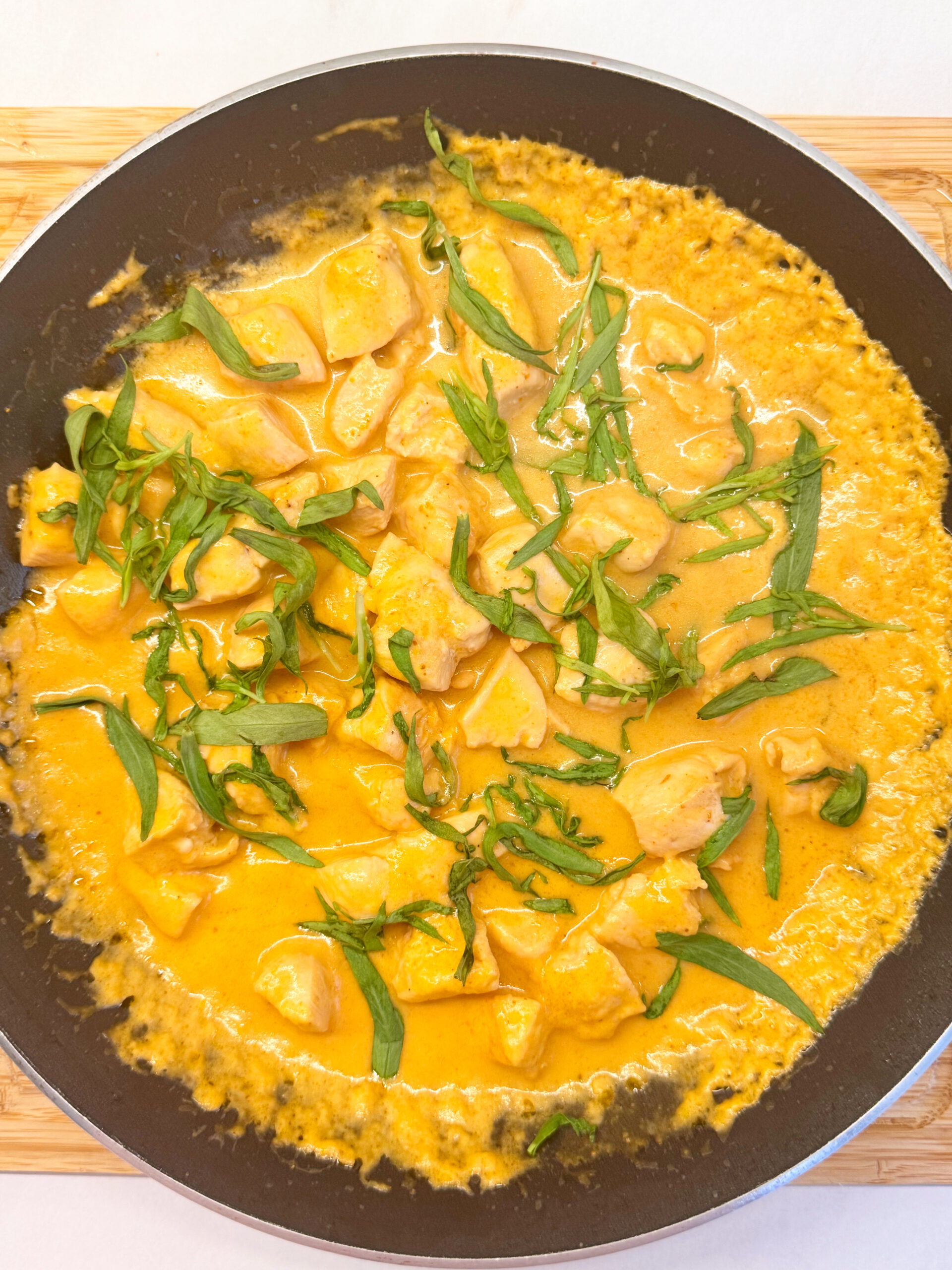 Курка з естрагоном