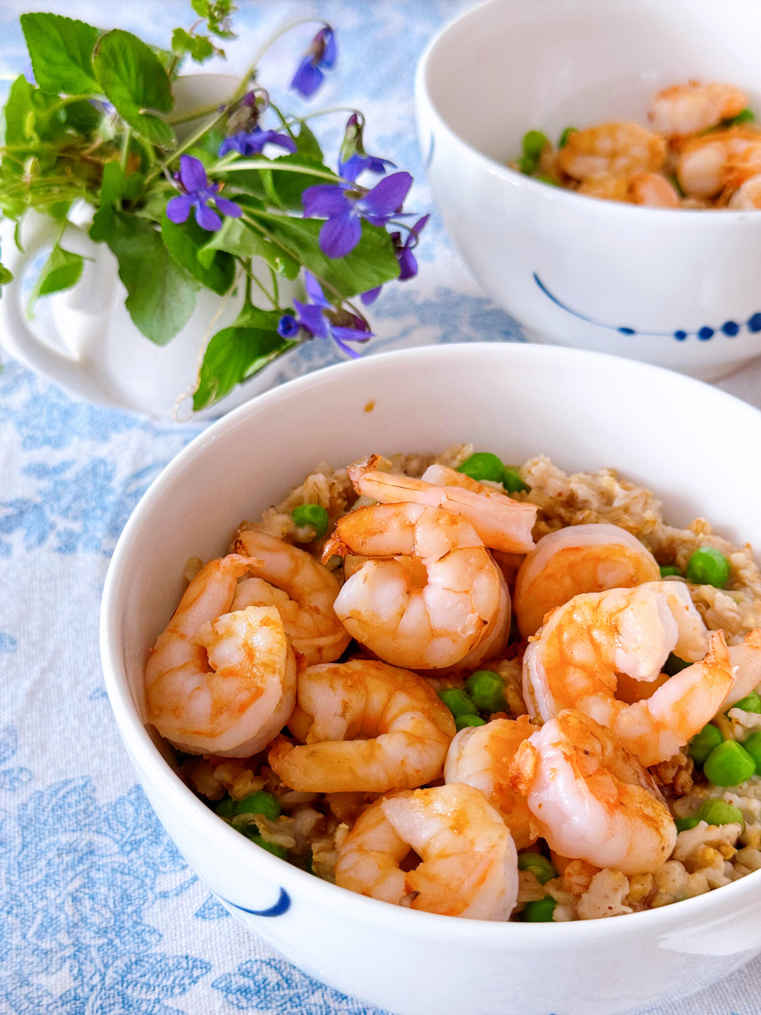 Вівсяна каша з зеленим горошком та креветками - сервіровка