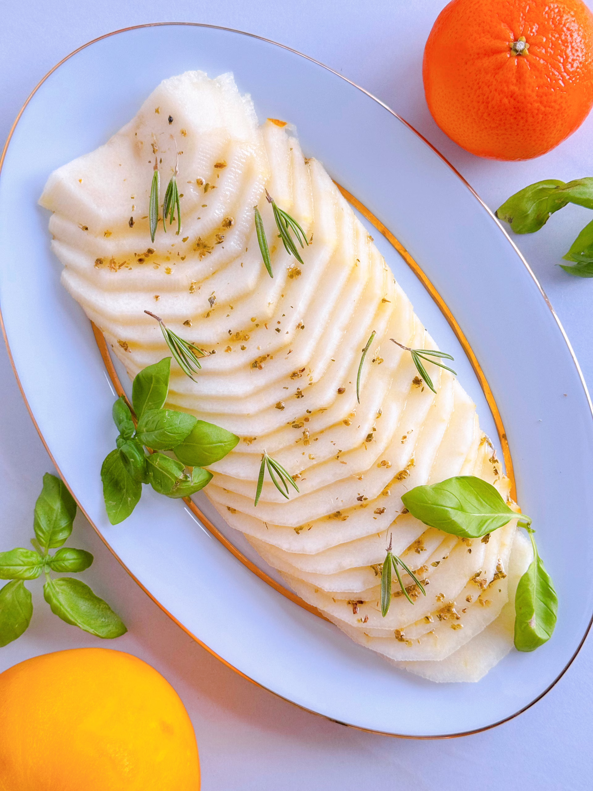 ДИНЯ З ПІКАНТНИМ СОУСОМ в оригінальній подачі