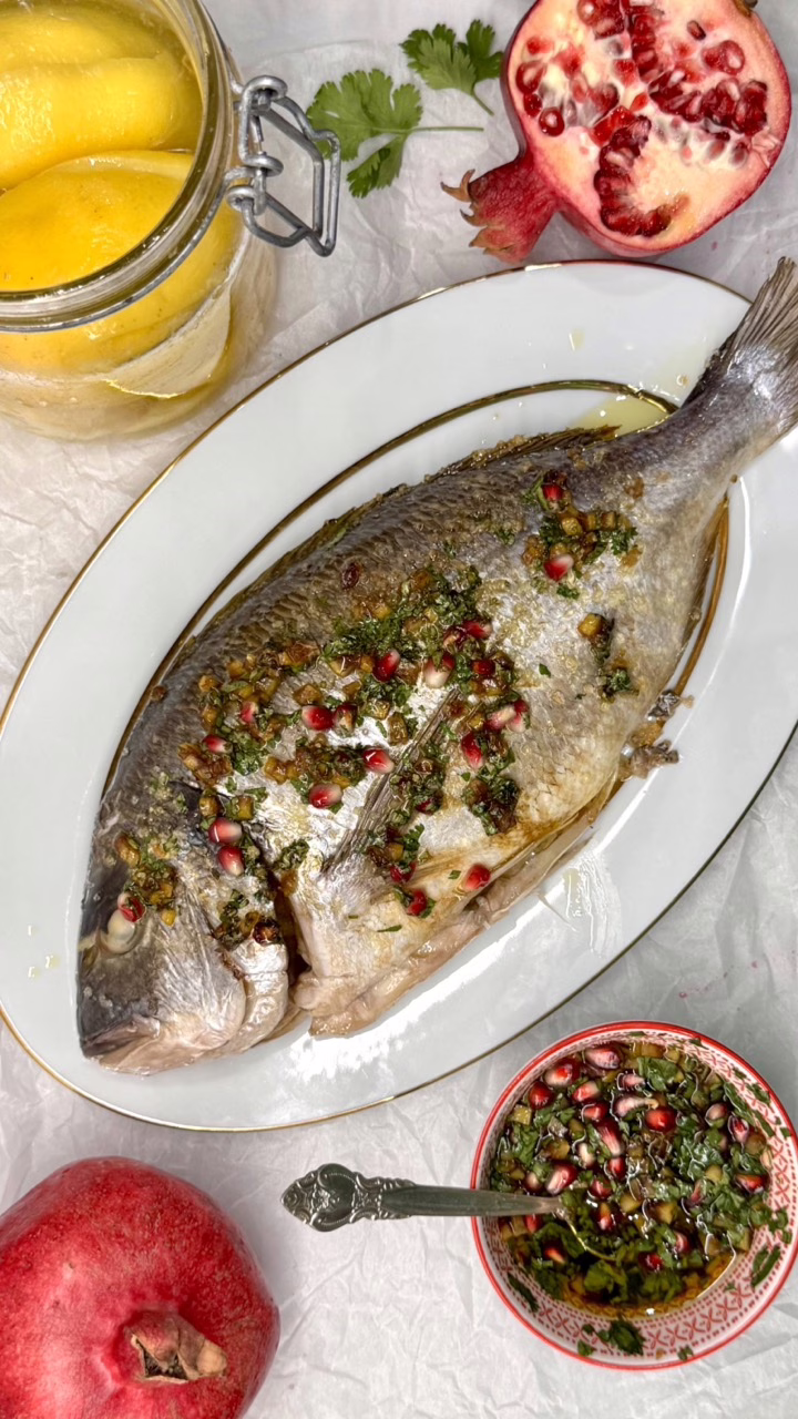 запечена риба з лимонами конфі