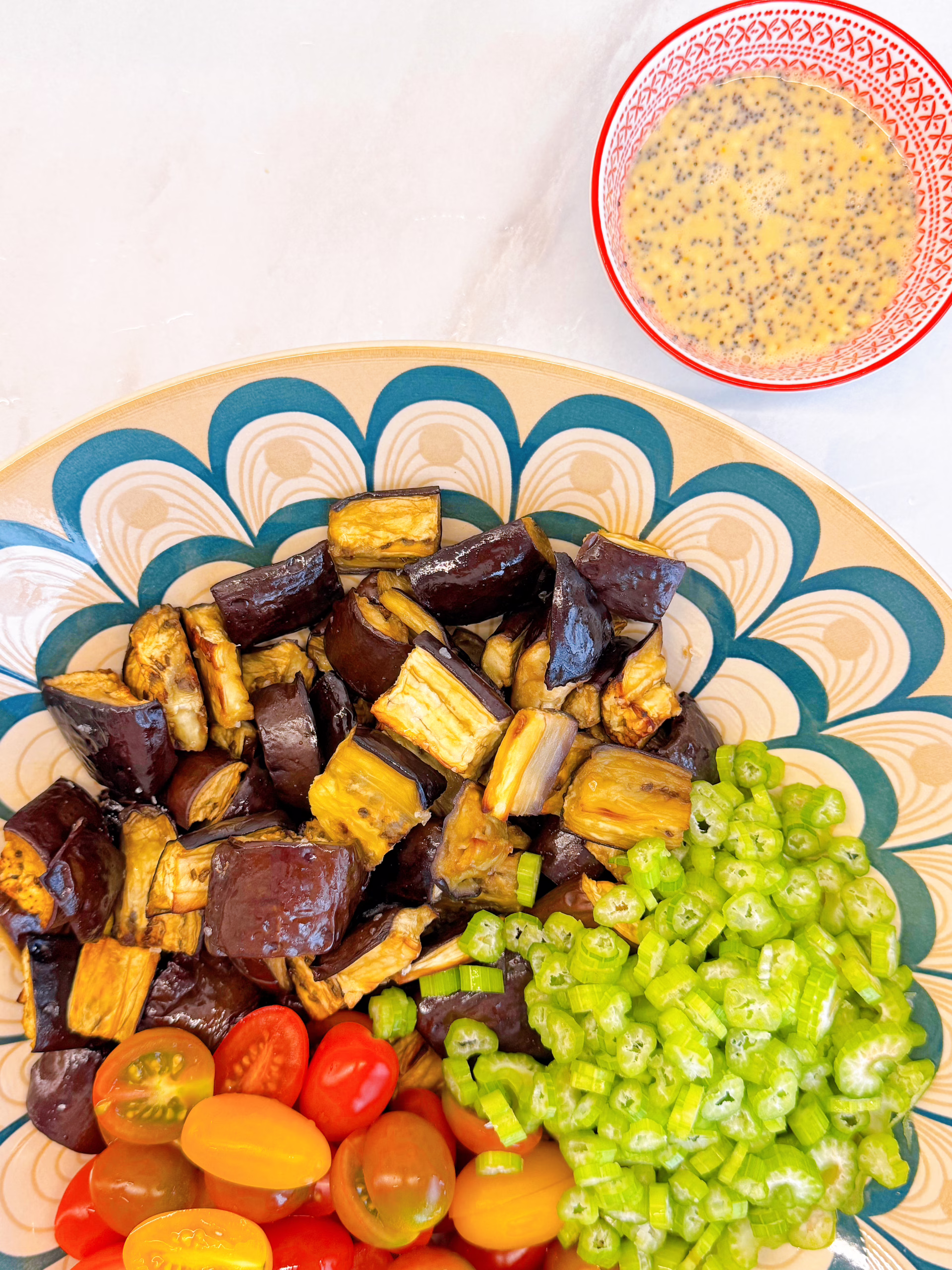 салат із запечених баклажанів