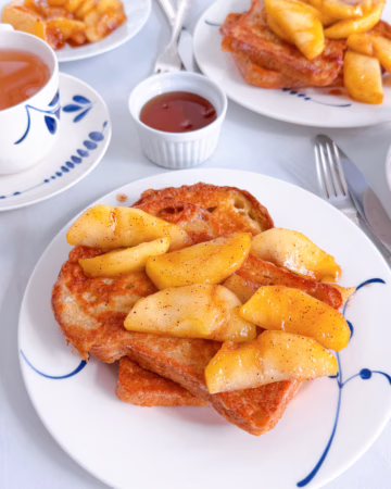 тост з яблуками