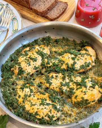 Смажена куряча грудка зі шпинатом