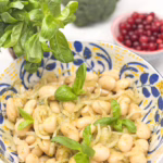 квасоля з песто та базиліком