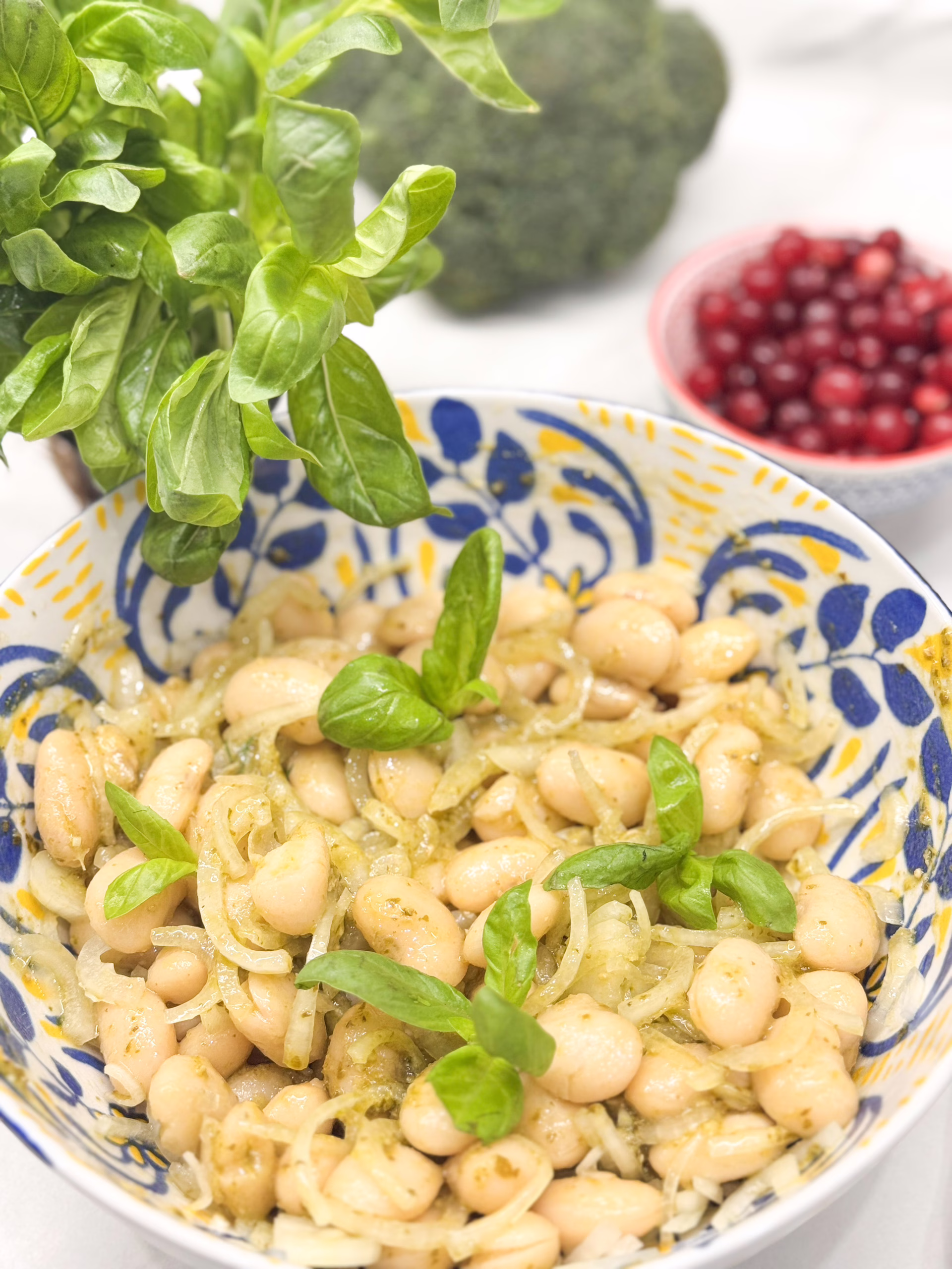 квасоля з песто та базиліком