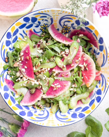 яскравий та соковитий салат з редькою ред міт