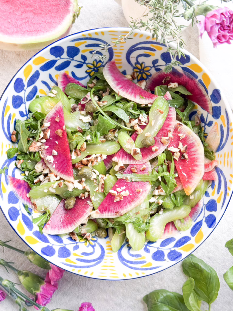 яскравий та соковитий салат з редькою ред міт