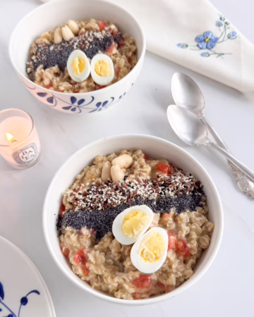 солоона вівсяна каша з томатами