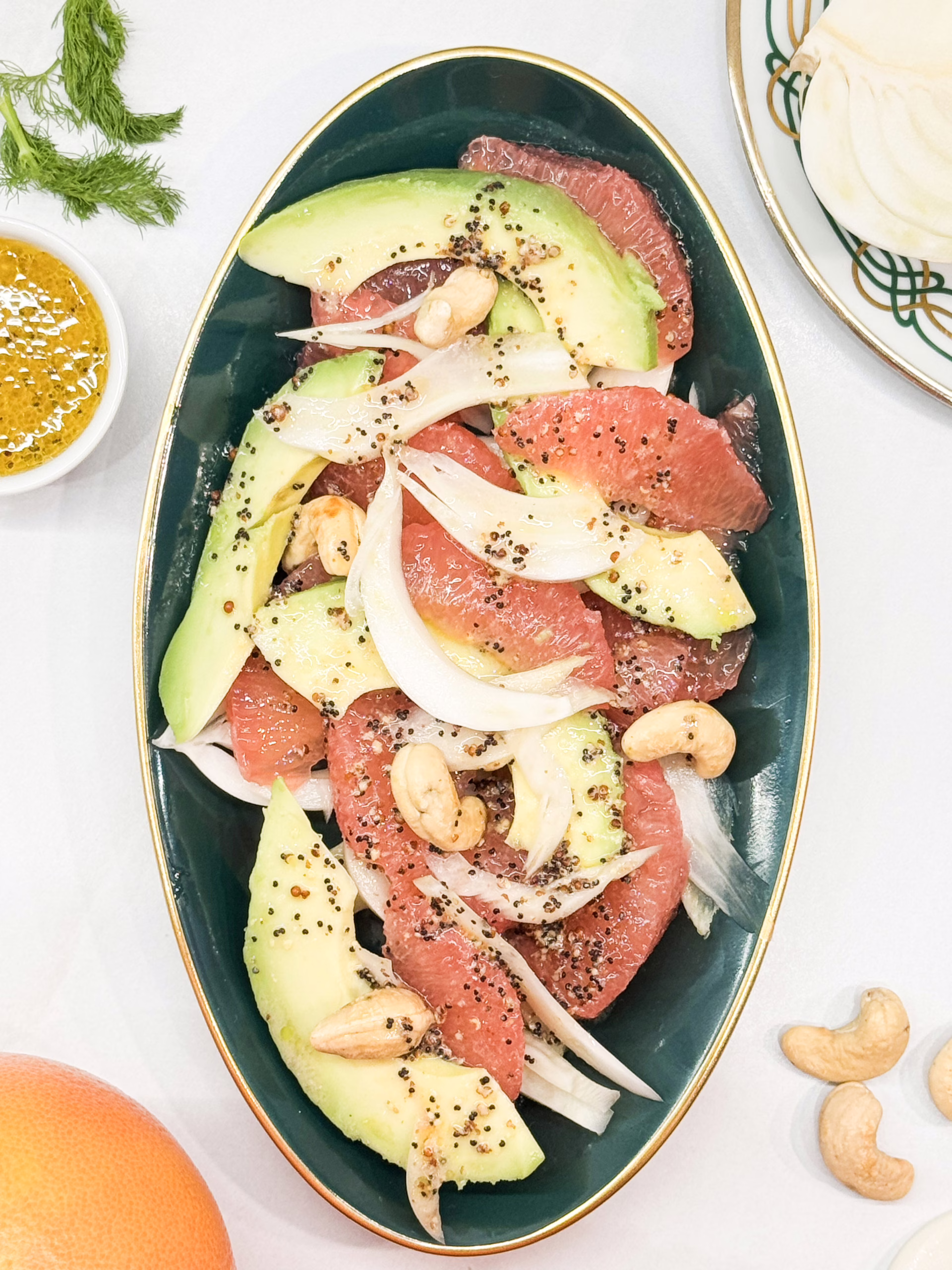 Салат з грейпфрутом, авокадо та фенхелем: покроковий рецепт з фото